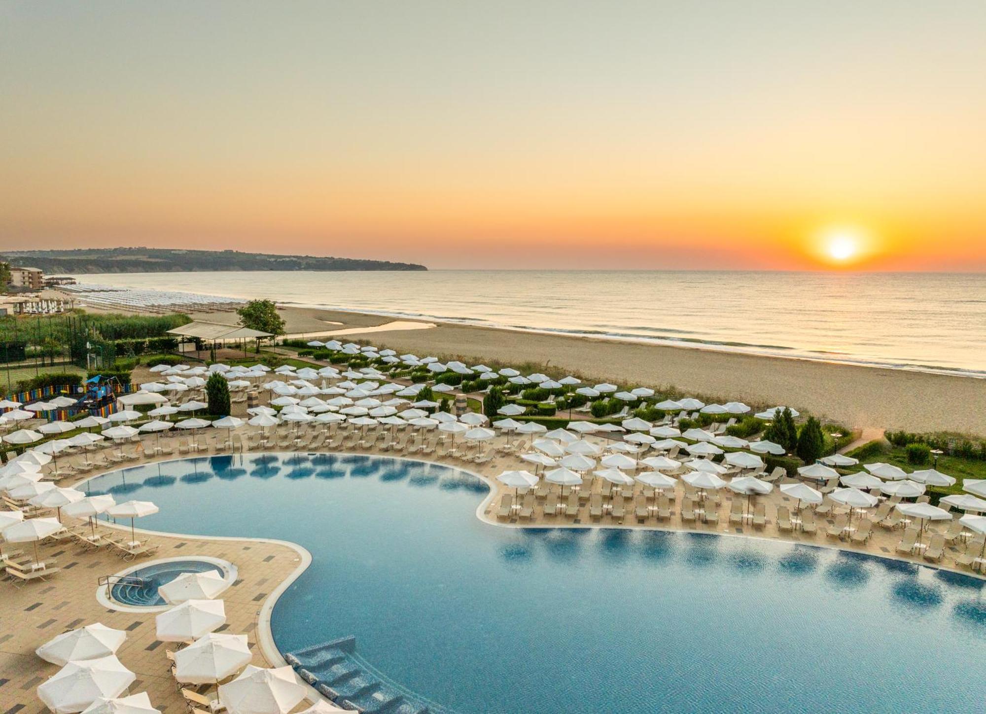 Готель Alua Helios Bay Обзор Екстер'єр фото