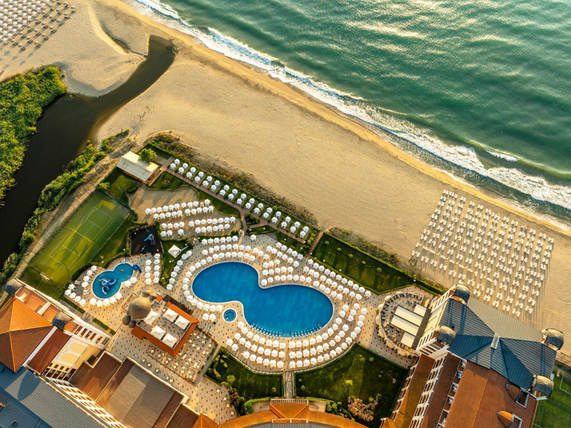 Готель Alua Helios Bay Обзор Екстер'єр фото